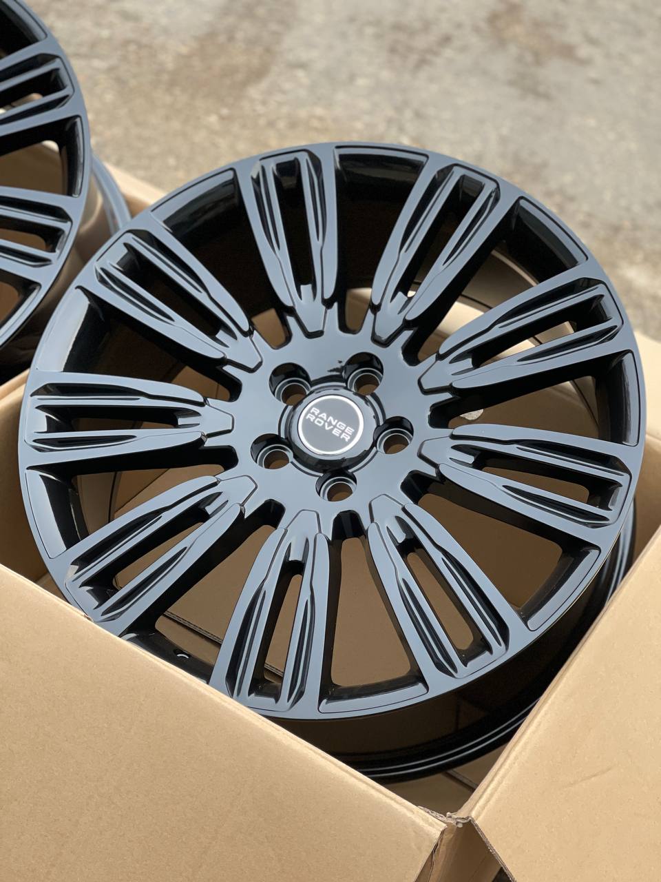 R22.0 5x120