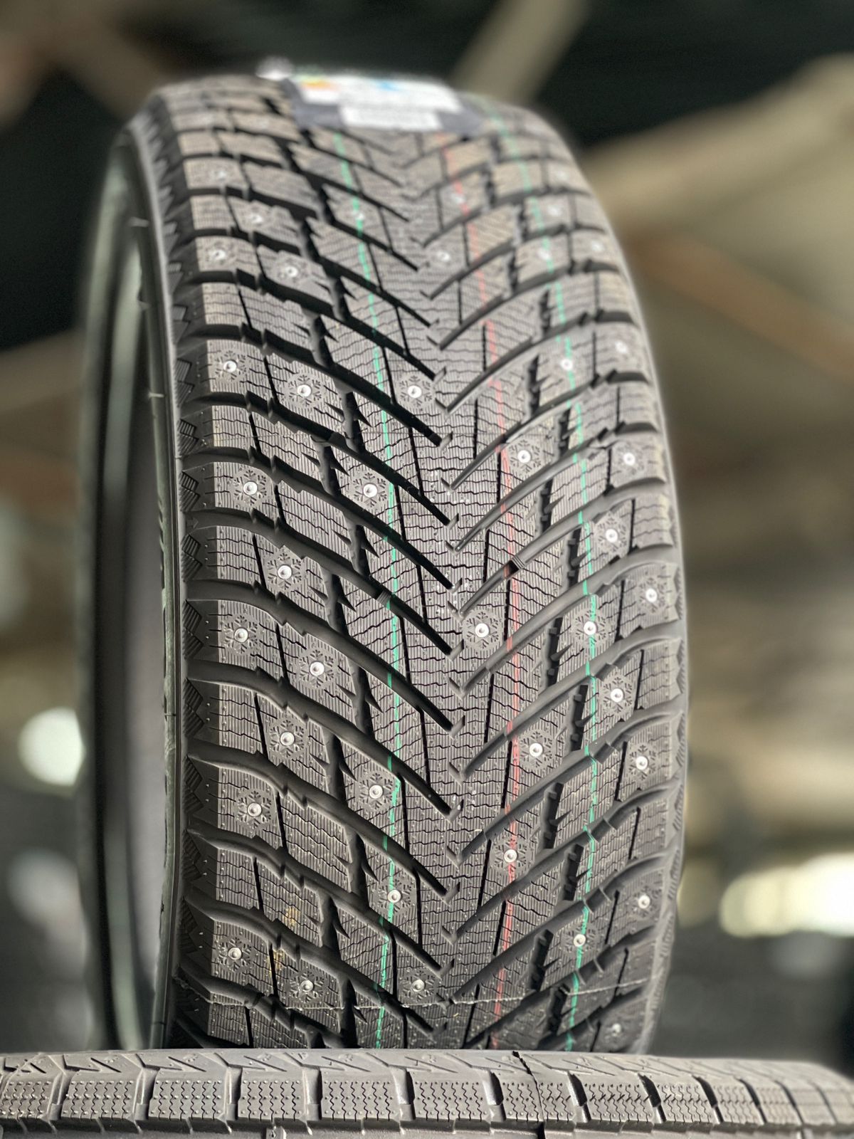 Arivo Ice Claw ARW7 275/40 R22.0 / 315/35 R22.0
